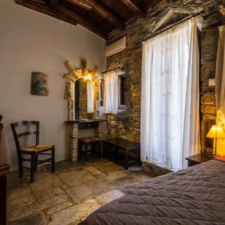 Psamathous בית הארחה