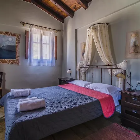 Psamathous Guest house 2*