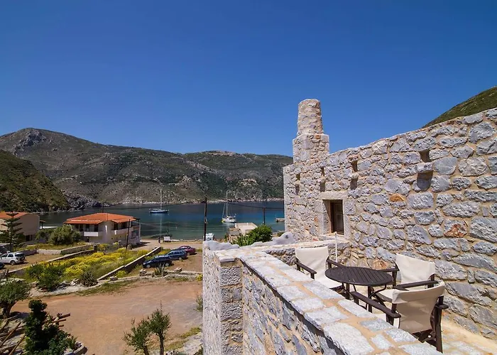 Psamathous Affittacamere 3*